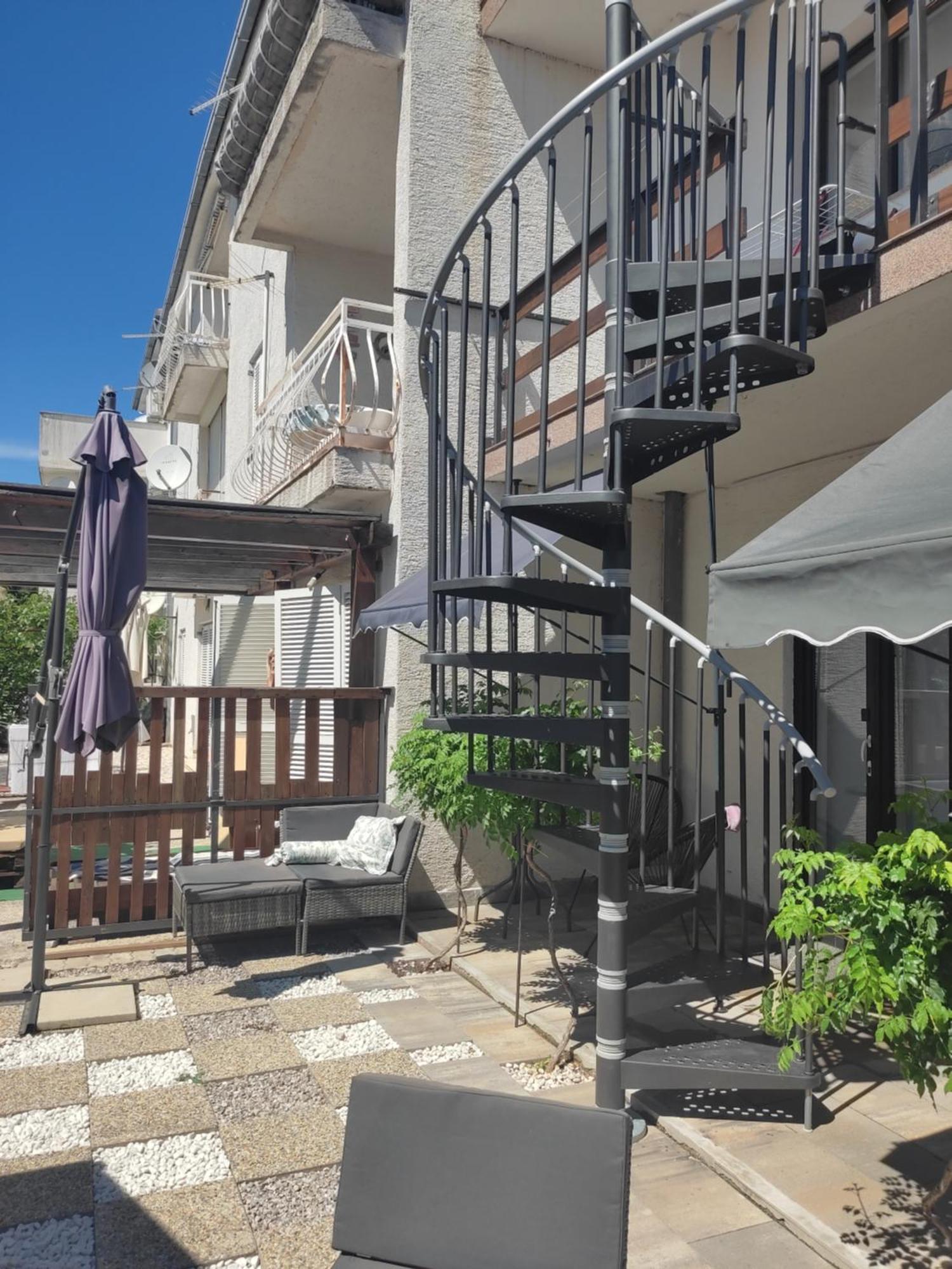 Apartmani Deleut Novi Vinodolski Buitenkant foto
