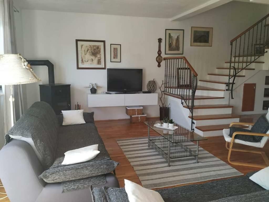 Apartmani Deleut Novi Vinodolski Buitenkant foto